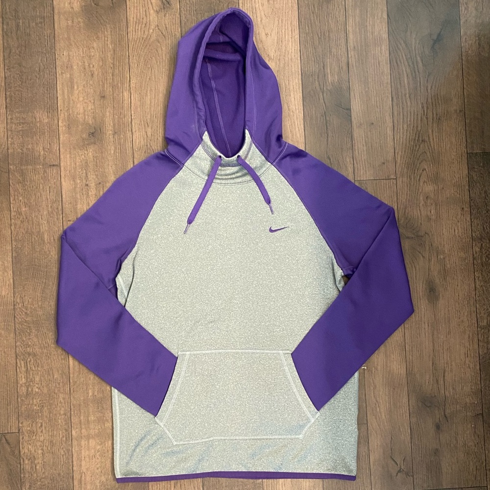 Womens Nike Small Therma-Fit Pullover Hoodie